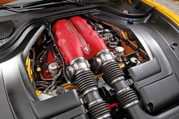 Ferrari-California-Motor-Achtzylinder-fotoshowImage-5f59ef41-588460